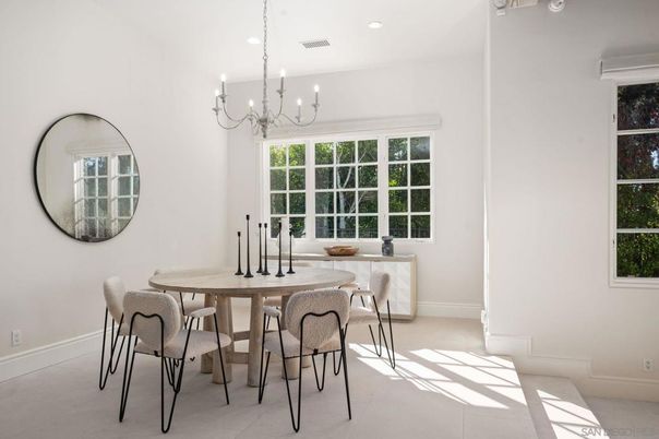 Chandelier, Dining room, Interior, Recessed Lighting