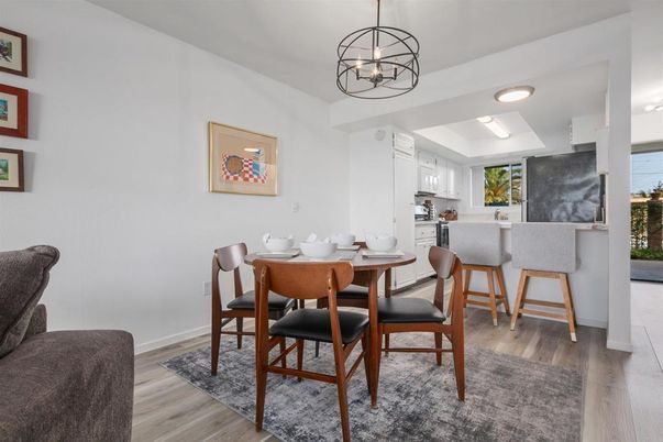 Chandelier, Dining room, Interior, Pendant Lights, Wood Texture Flooring