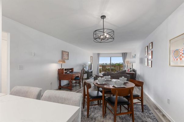Chandelier, Dining room, Interior, Living room, Wood Texture Flooring