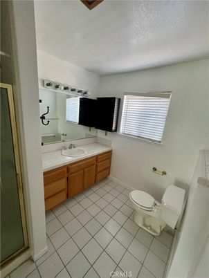Bathroom, Interior, Tile Countertops