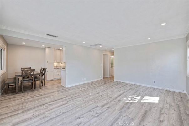 Dining room, Interior, Kitchen, Recessed Lighting, Wood Texture Flooring