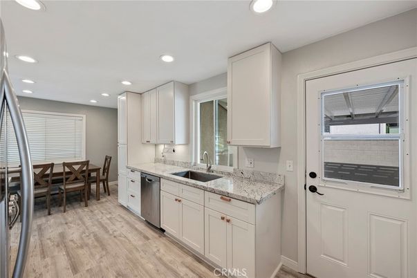 Dining room, Interior, Kitchen, Recessed Lighting, Wood Texture Flooring