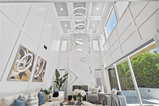 Fireplace, Interior, Living room, Recessed Lighting