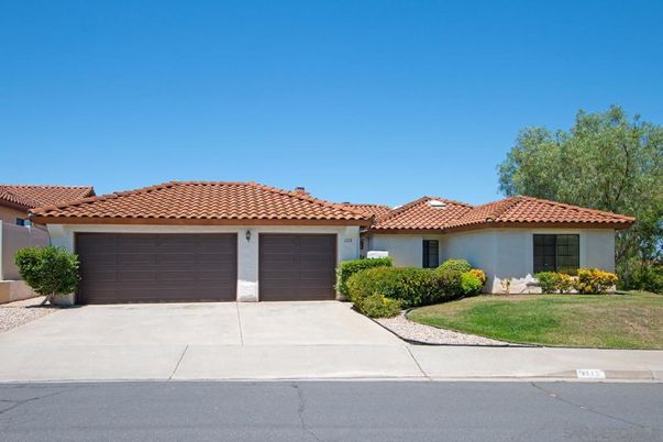 Attached, Exterior, Facade, Mediterranean