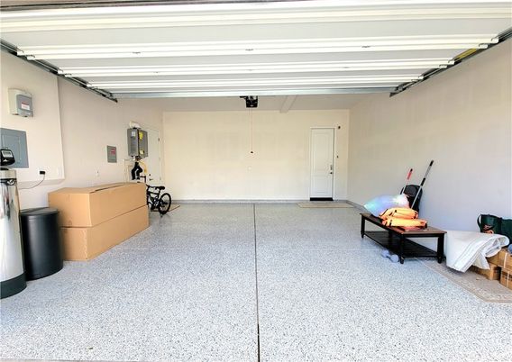 Garage, Interior, Washer