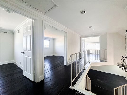 Chandelier, Empty room, Interior, Recessed Lighting, Wood Texture Flooring