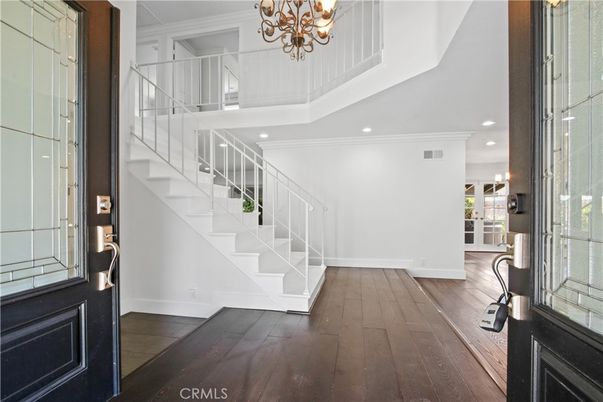 Chandelier, Interior, Recessed Lighting, Wood Texture Flooring