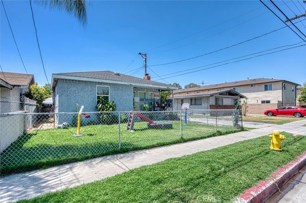 Backyard, Exterior, Playground