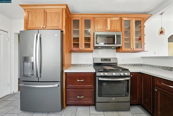 Interior, Kitchen, Stainless Steel Appliances