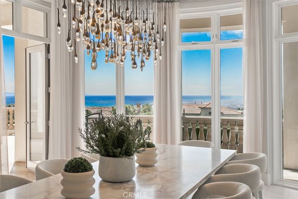 Dining room, Interior, Pendant Lights, Water