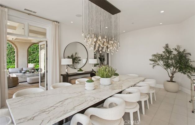 Dining room, Interior, Living room, Pendant Lights, Recessed Lighting