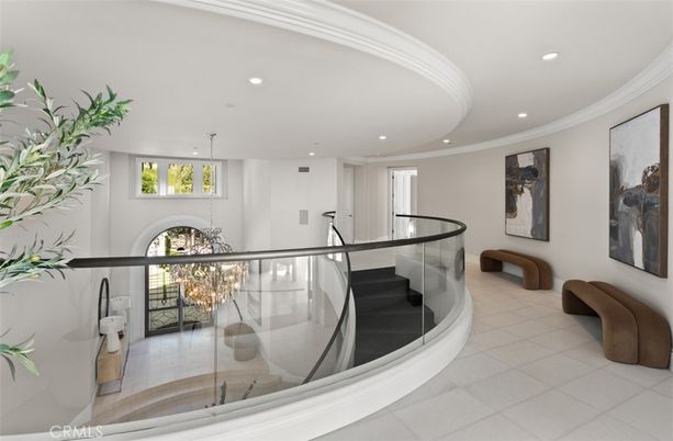 Chandelier, Interior, Recessed Lighting