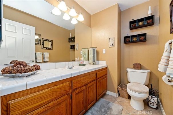 Bathroom, Interior, Tile Countertops