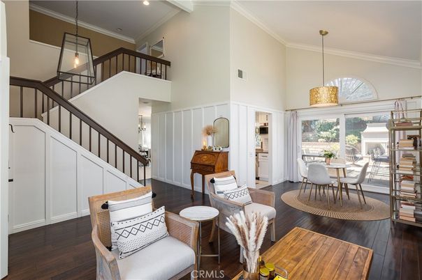 Dining room, Interior, Pendant Lights, Recessed Lighting, Wood Texture Flooring