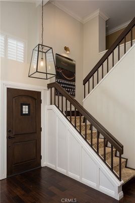 Interior, Pendant Lights, Wood Texture Flooring