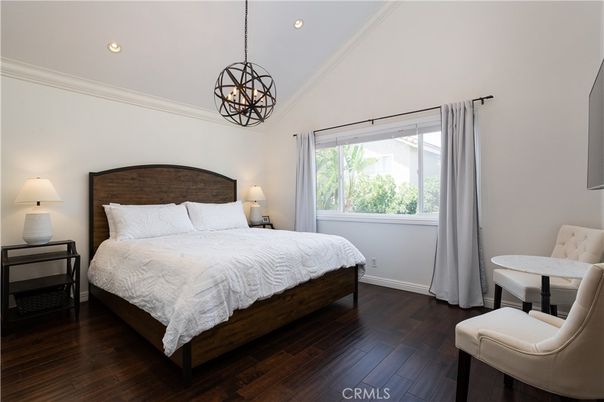 Bedroom, Interior, Pendant Lights, Recessed Lighting, Wood Texture Flooring