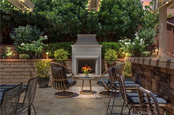 Exterior, Fireplace
