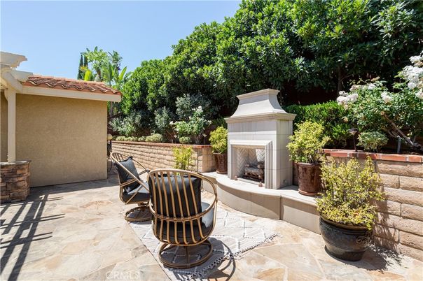 Exterior, Fireplace