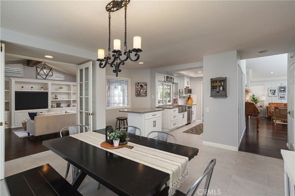 Chandelier, Dining room, Interior, Kitchen, Living room, Recessed Lighting, Wood Texture Flooring