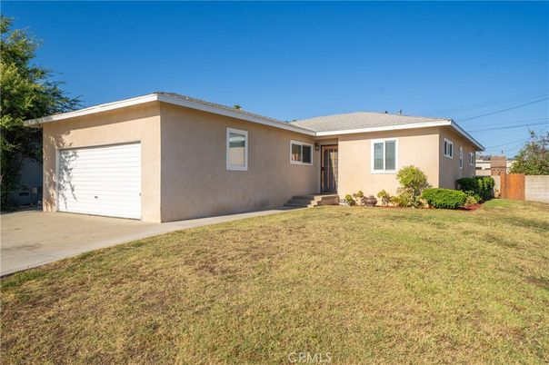 Backyard, Detached Garage, Exterior