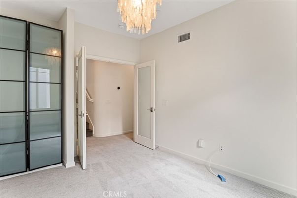 Chandelier, Empty room, Interior