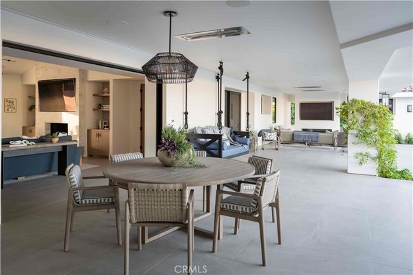 Dining room, Exterior, Living room, Pendant Lights
