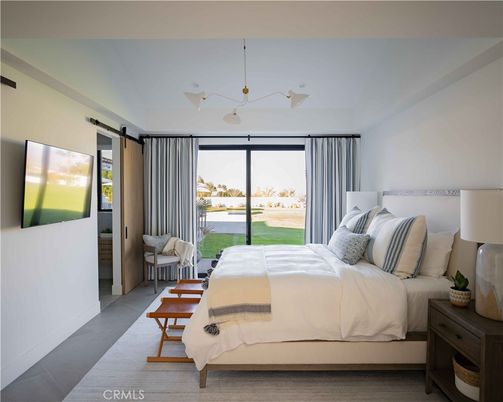 Bedroom, Interior, Water