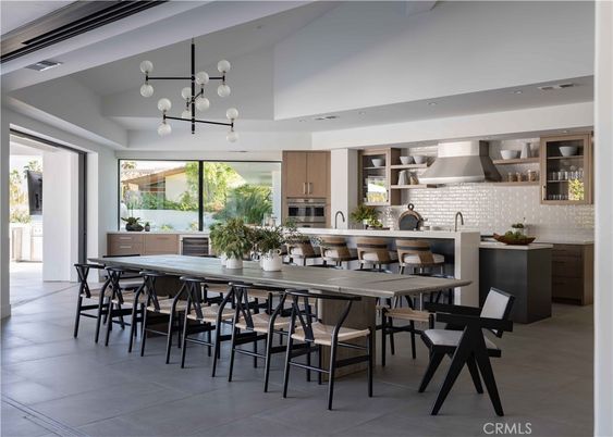 Dining room, Interior, Kitchen, Pendant Lights, Recessed Lighting, Stainless Steel Appliances