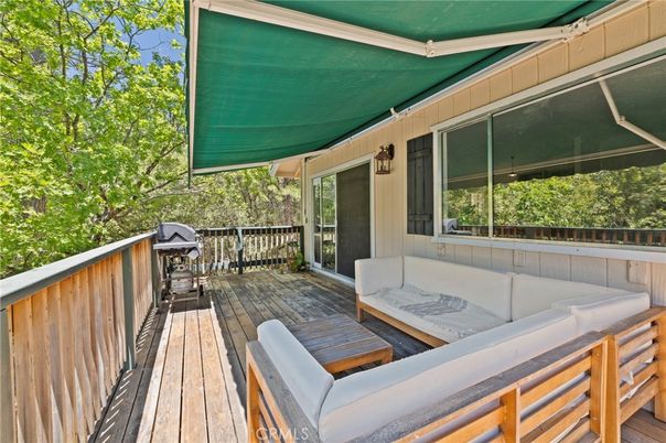 Exterior, Wood Texture Flooring