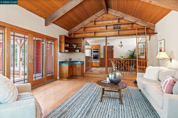 Interior, Kitchen, Living room, Pendant Lights, Wooden Beams, Wooden Ceilings, Wood Texture Flooring