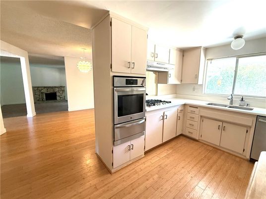 Chandelier, Interior, Kitchen, Stainless Steel Appliances, Wood Texture Flooring