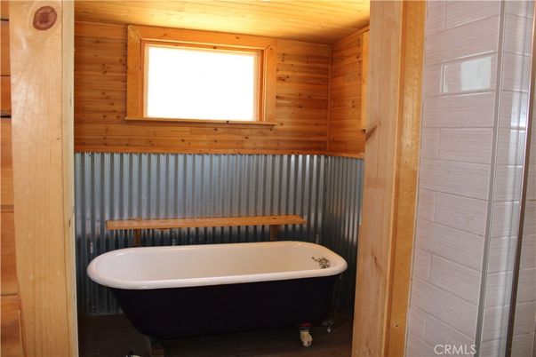Bathroom, Free Standing Baths, Interior, Wooden Walls
