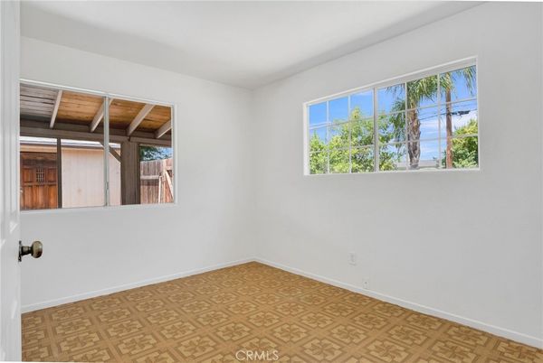 Empty room, Interior, Wooden Beams, Wooden Ceilings