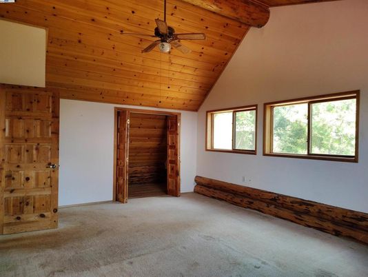 Empty room, Interior, Wooden Ceilings, Wooden Walls