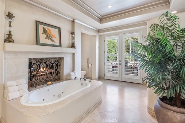 Bathroom, Fireplace, Interior, Recessed Lighting