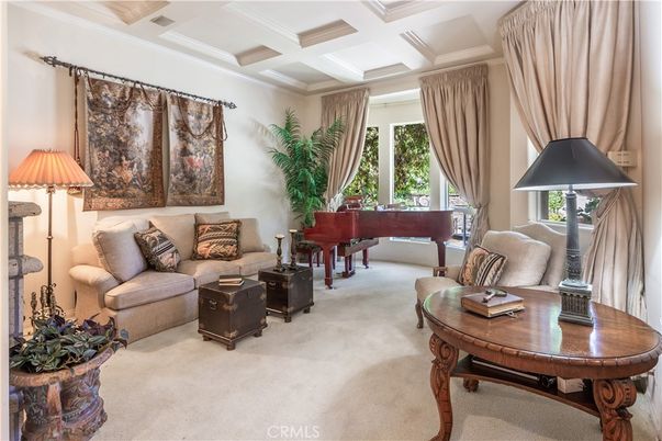 Interior, Living room, Piano