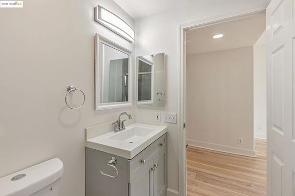 Bathroom, Interior, Recessed Lighting, Wood Texture Flooring