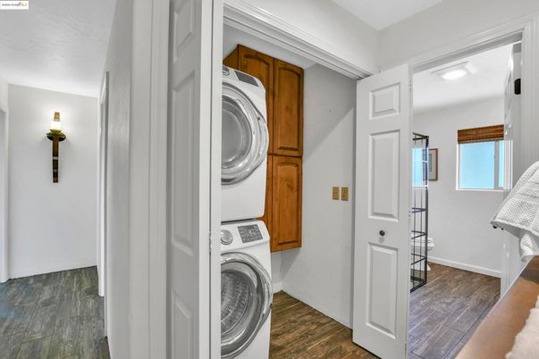 Interior, Recessed Lighting, Utility Closets, Washer, Wood Texture Flooring