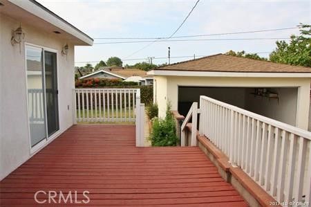 Detached Garage, Exterior, Wood Texture Flooring