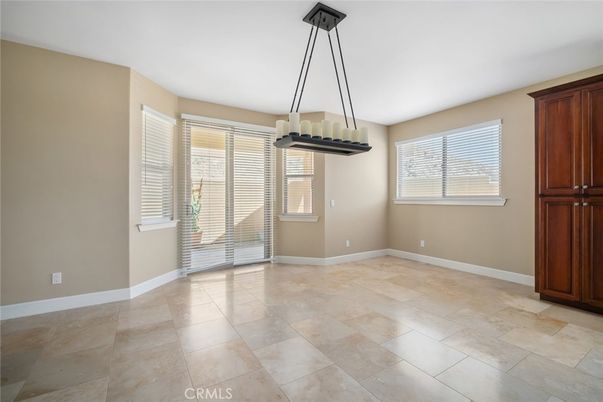 Chandelier, Empty room, Interior, Pendant Lights