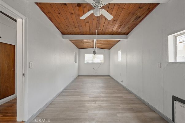 Empty room, Interior, Wooden Ceilings, Wood Texture Flooring