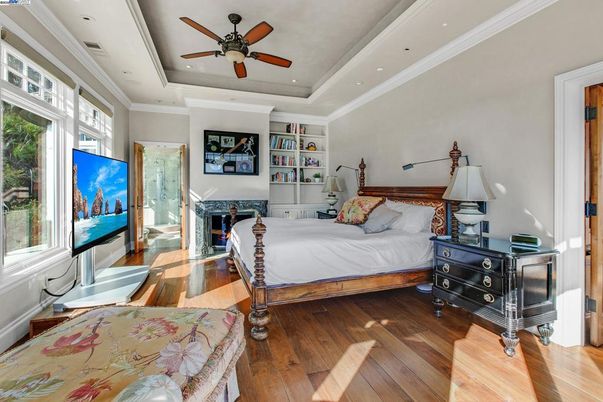 Bedroom, Fireplace, Interior, Recessed Lighting, Wood Texture Flooring