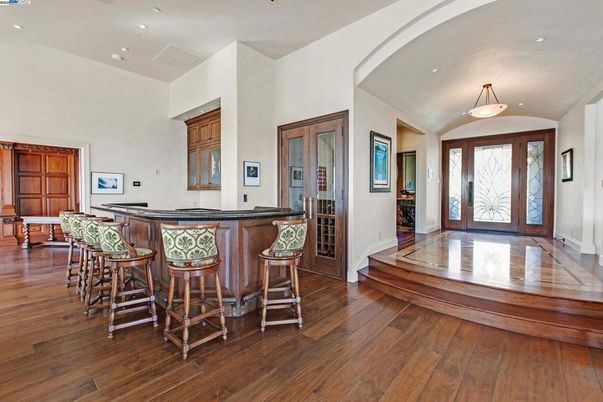 Interior, Pendant Lights, Recessed Lighting, Wood Texture Flooring
