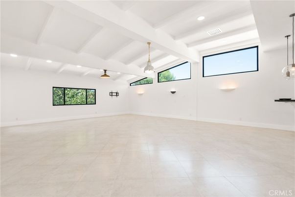 Empty room, Interior, Pendant Lights, Recessed Lighting