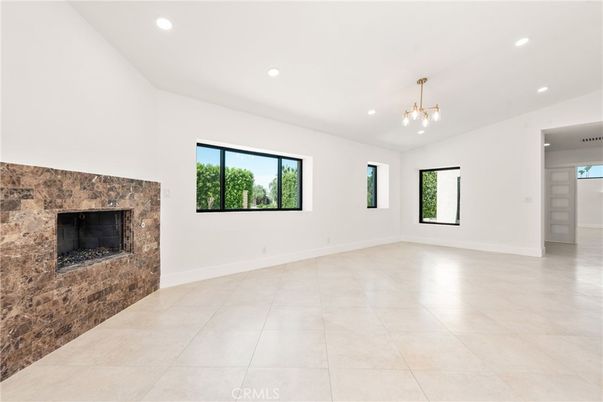 Empty room, Fireplace, Interior, Pendant Lights, Recessed Lighting