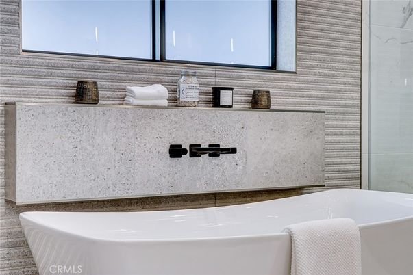 Bathroom, Free Standing Baths, Interior