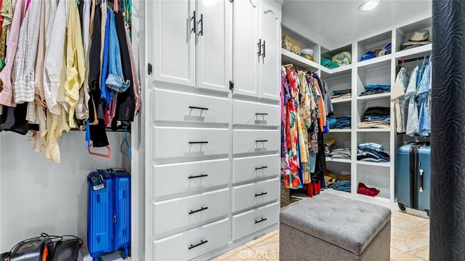 Interior, Recessed Lighting, Walk-in Closets