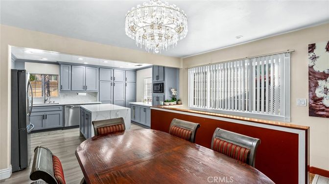 Chandelier, Dining room, Interior, Kitchen, Recessed Lighting, Wood Texture Flooring