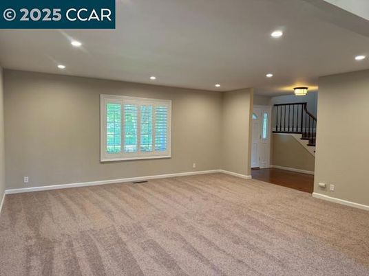 Empty room, Interior, Recessed Lighting