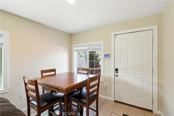 Dining room, Interior, Recessed Lighting